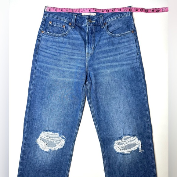 Levis Women’s Low Pro Straight Leg Blue Distressed Jeans Size- 28 - Picture 3 of 10